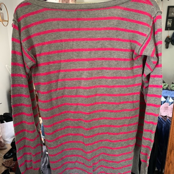 Aeropostale striped v neck sweater - Picture 4 of 4
